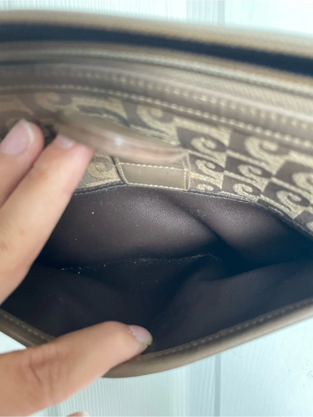 Pierre Cardin stylish brown